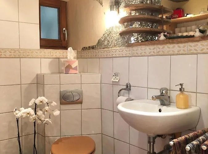 Im Sonnenbuhl Guest house Zurich